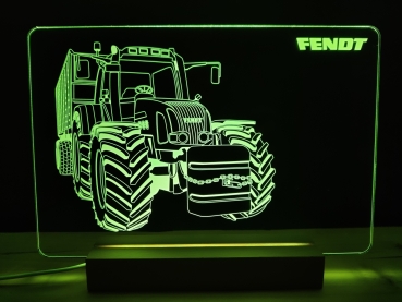 Fendt Vario 920 mit Silo Anhänger